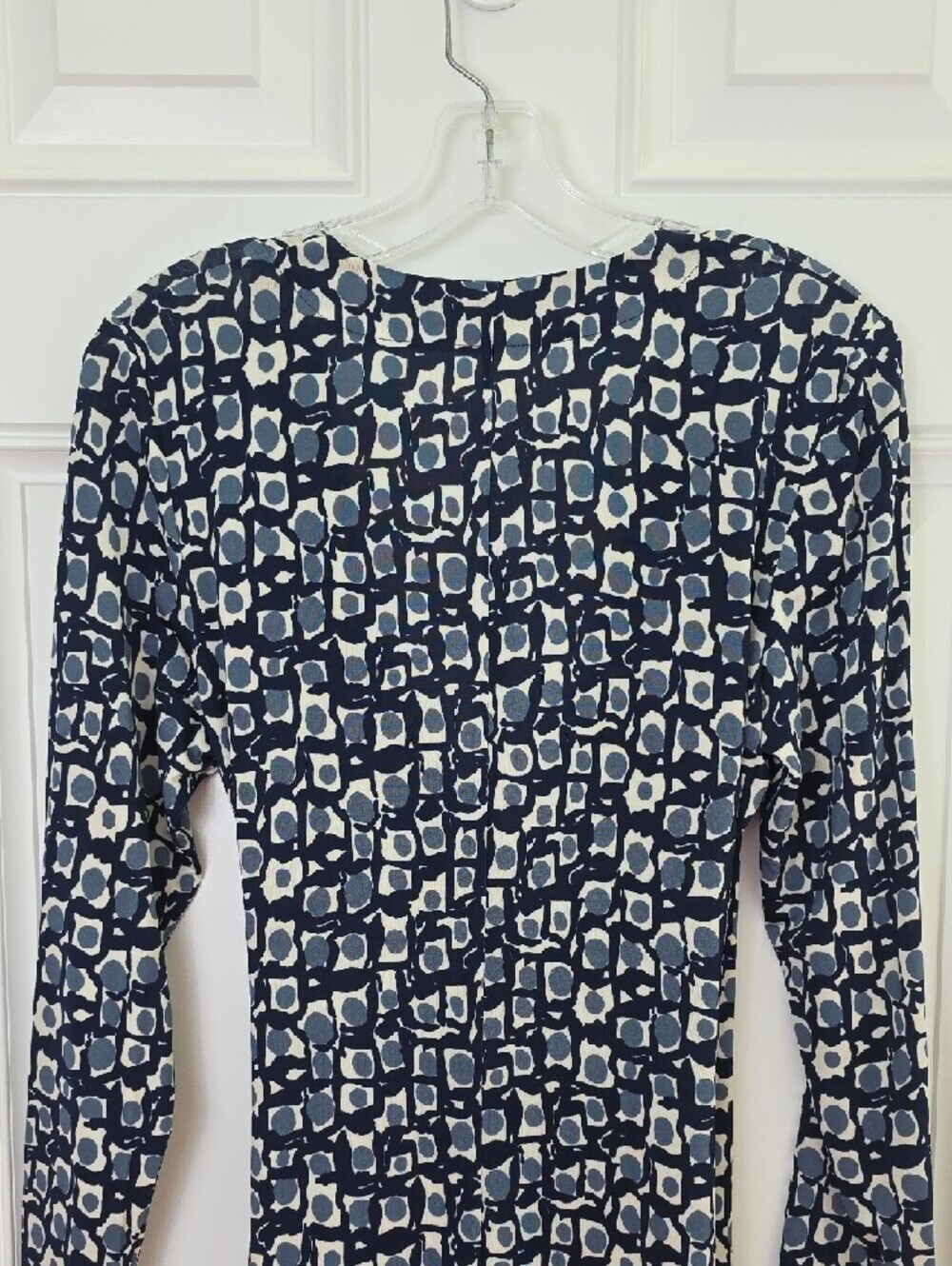 AGO e FILO Navy and White Geometric Long-Sleeve Wrap Dress.  Size 42 - Picture 9 of 14
